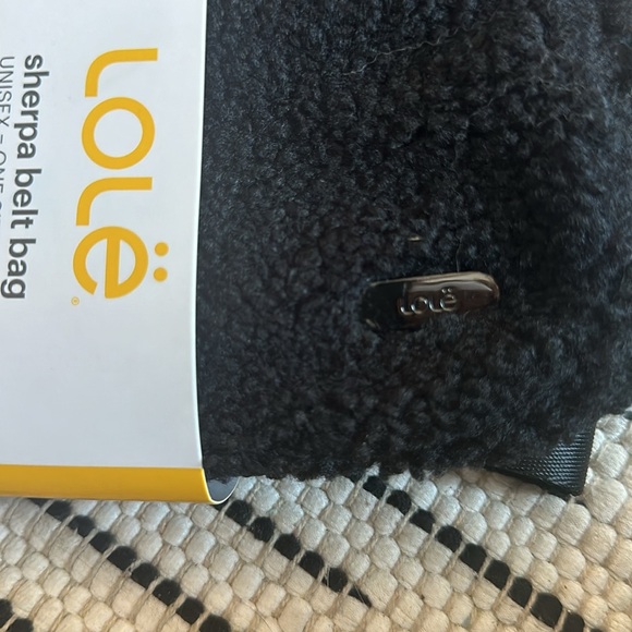 New belt bag - Picture 4 of 9